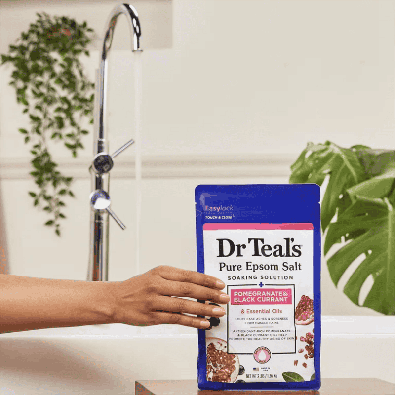 Spa Care Sal Tin DR.T Pomegranate-Black Currant Essential Oils 3 Lbs